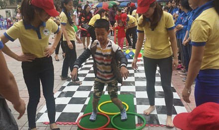 Во Вьетнаме отметили Всемирный день распространения информации о проблеме аутизма - ảnh 1